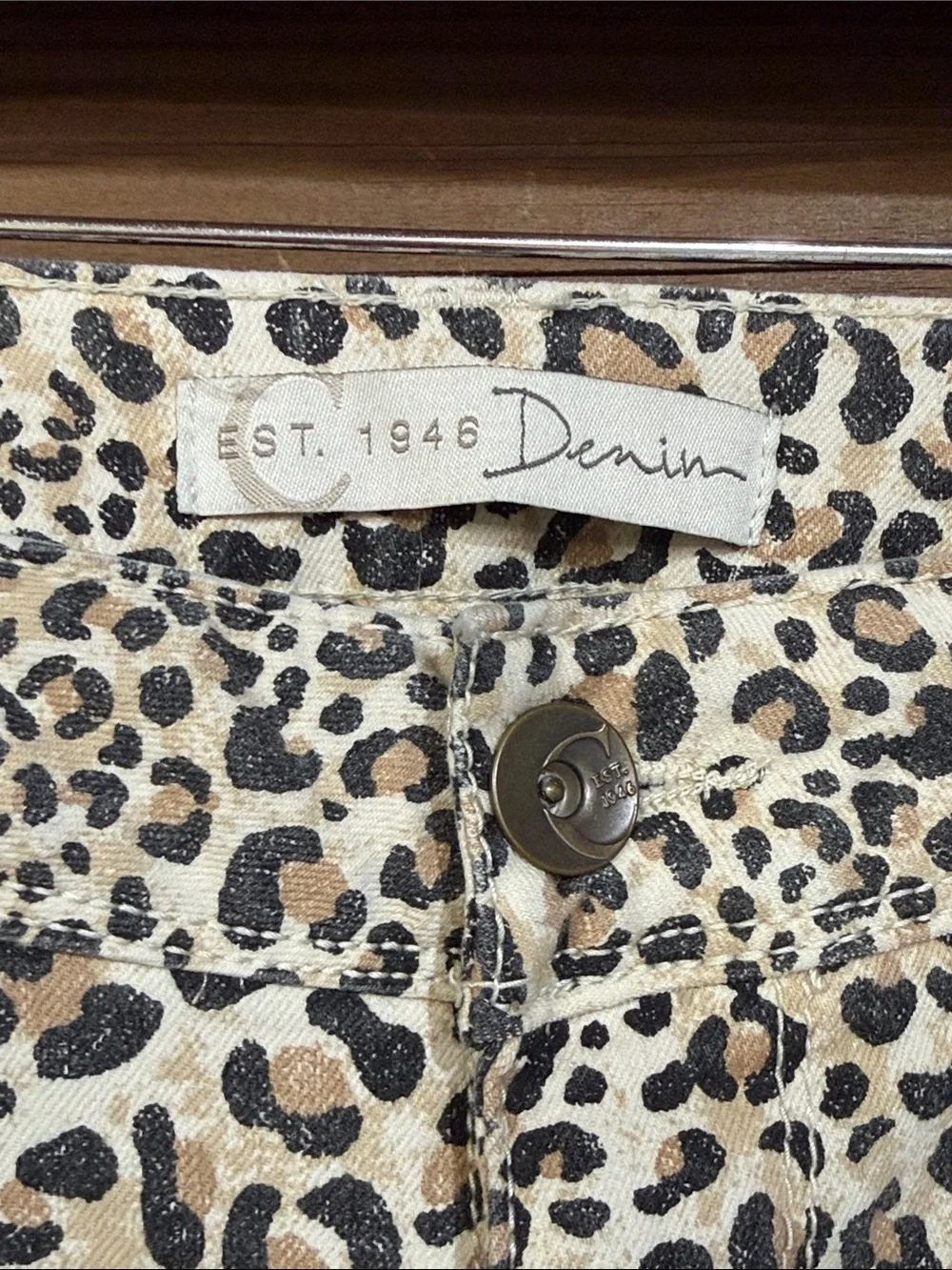 Leopard Print Capris - Picture 2 of 5